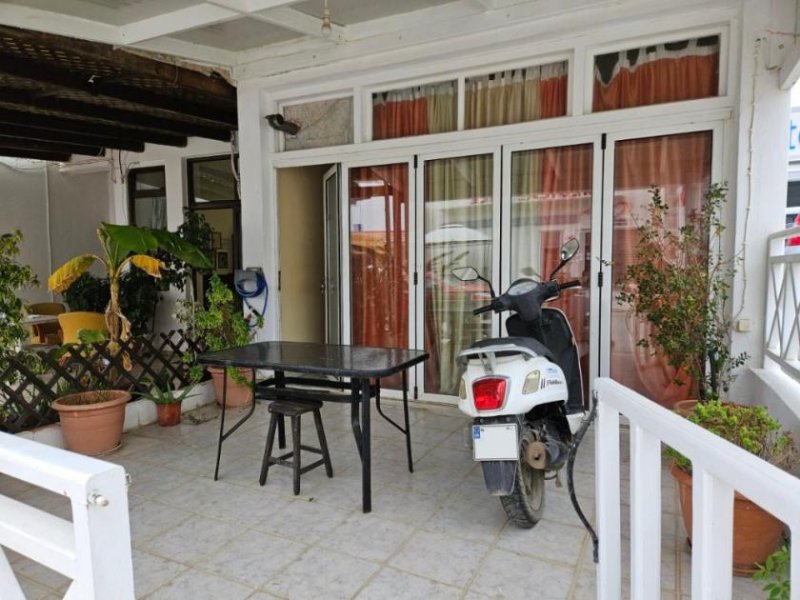 Sisi Kreta, Sisi: Erdgeschosswohnung im Dorfzentrum zu verkaufen Wohnung kaufen